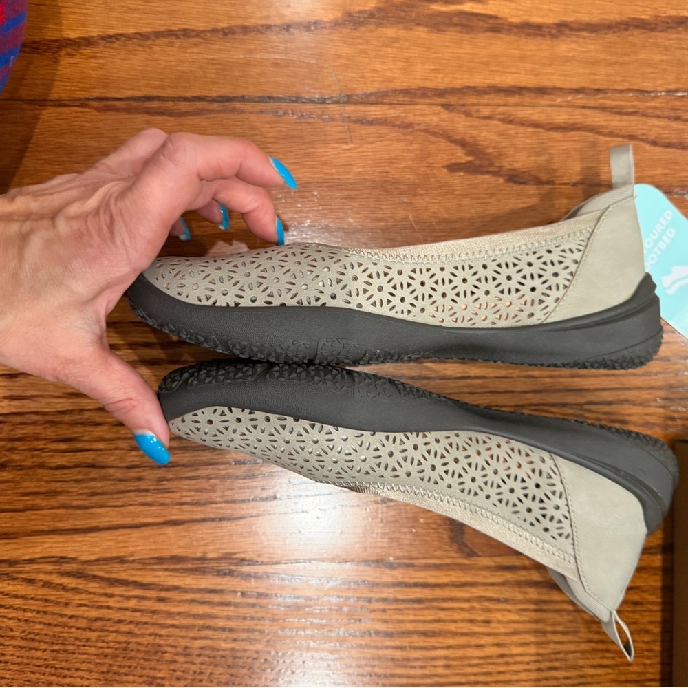 JBU Women’s Taupe Laser-Cut Slip-On Flats - Picture 2 of 9